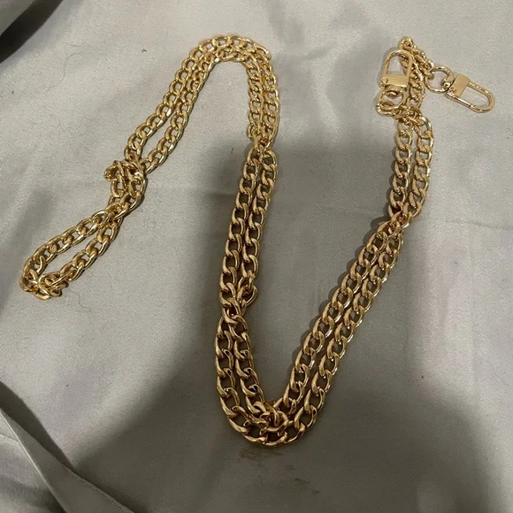 Kate Spade Pink Satchel with Gold Accents - Picture 16 of 16